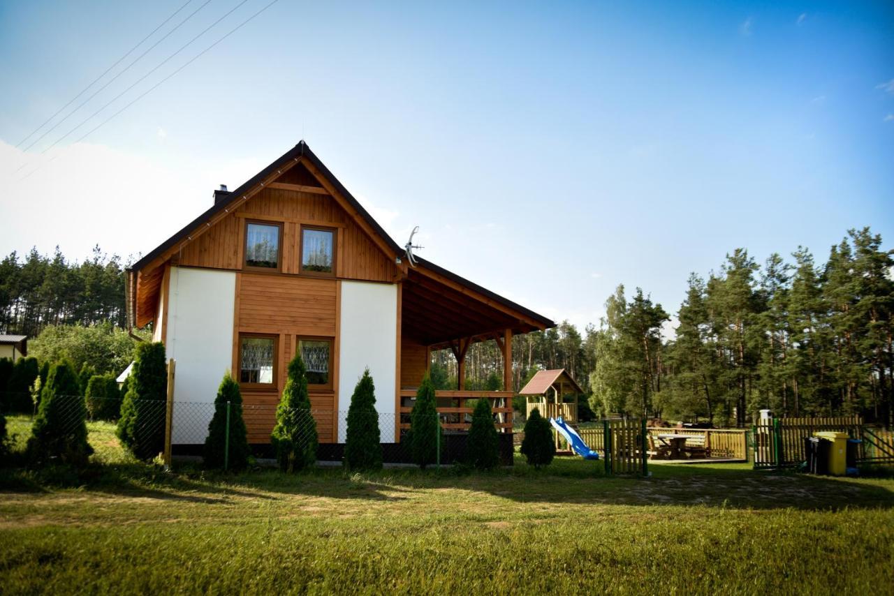 Villa Domek Letniskowy Nad Stawem à Lipusz Extérieur photo