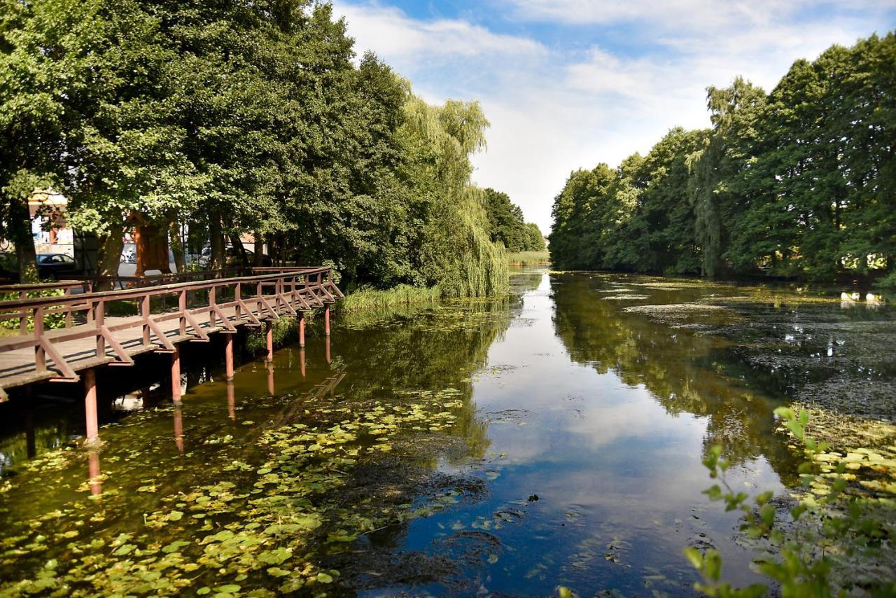 Villa Domek Letniskowy Nad Stawem à Lipusz Extérieur photo